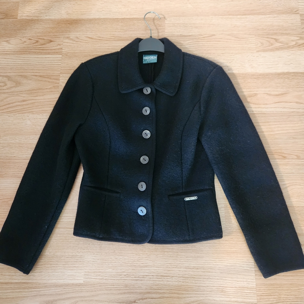 Women Geiger Short Jacket